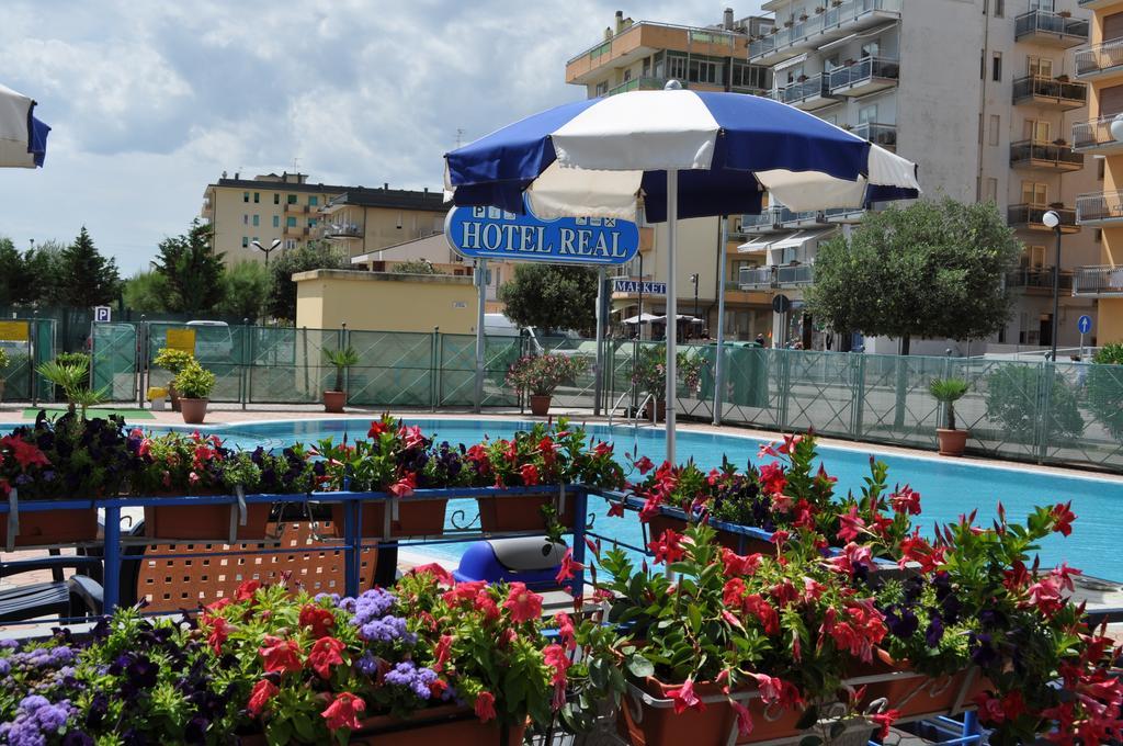 Hotel Real Sottomarina Kültér fotó