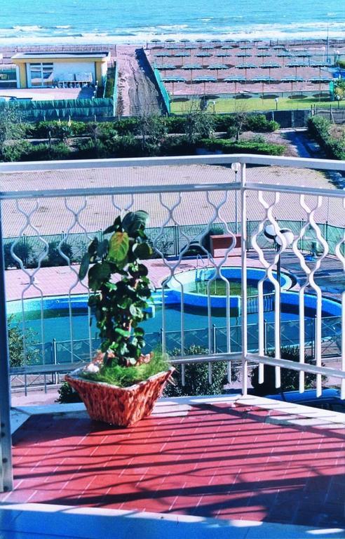 Hotel Real Sottomarina Kültér fotó